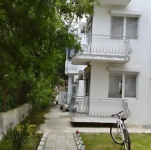 Lurd Family 2* Lozeneț